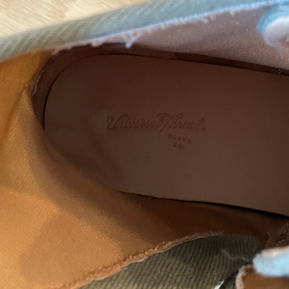 Lace up sneaker boots - Picture 2 of 9